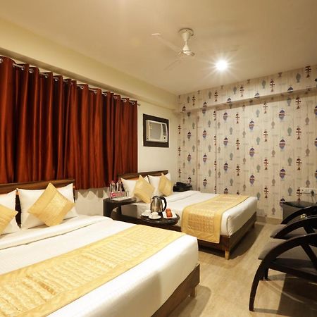 Hotel Classic Plaza At Delhi Airport New Delhi Bagian luar foto