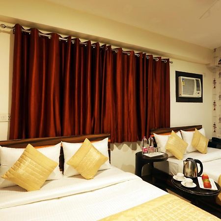 Hotel Classic Plaza At Delhi Airport New Delhi Bagian luar foto