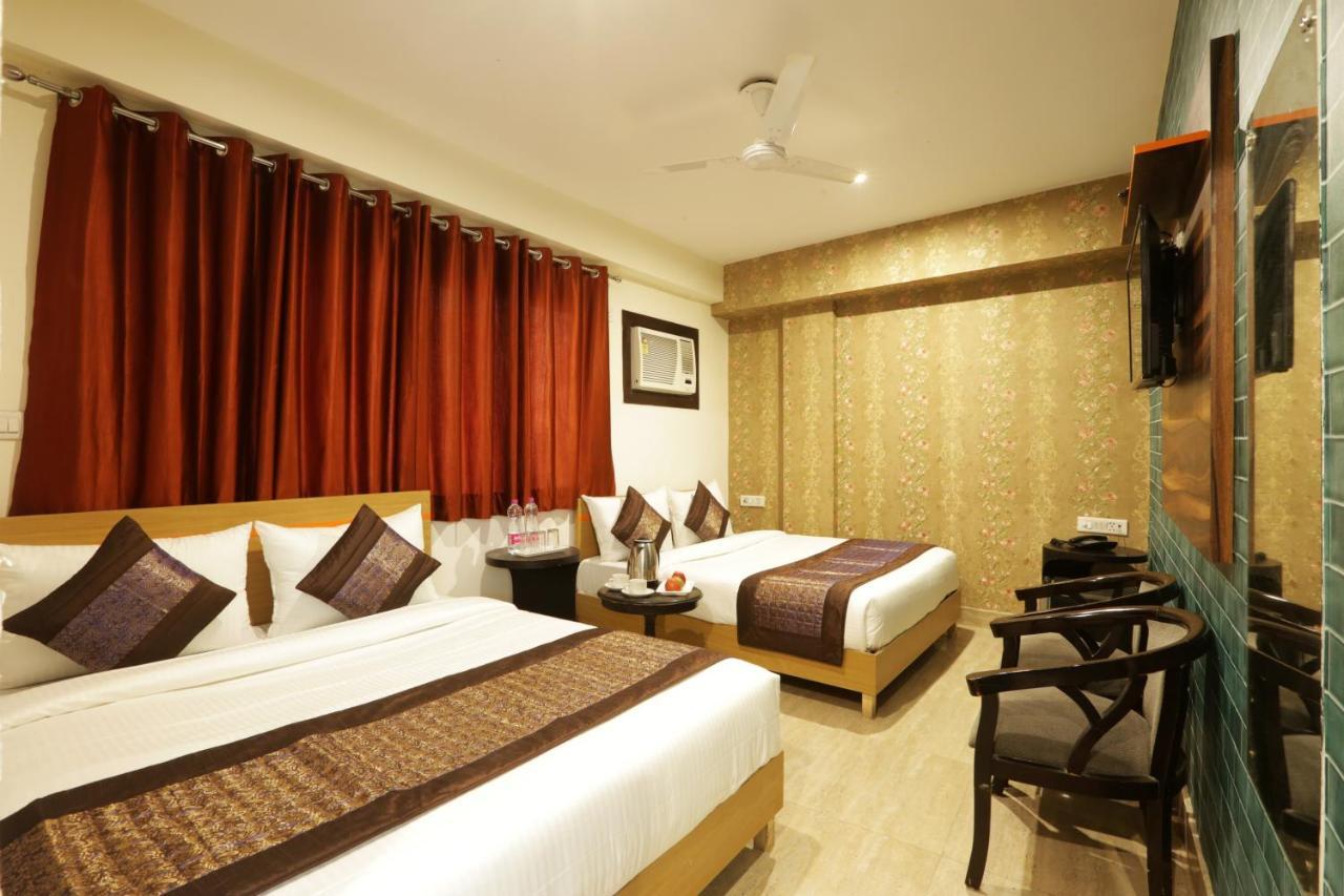 Hotel Classic Plaza At Delhi Airport New Delhi Bagian luar foto