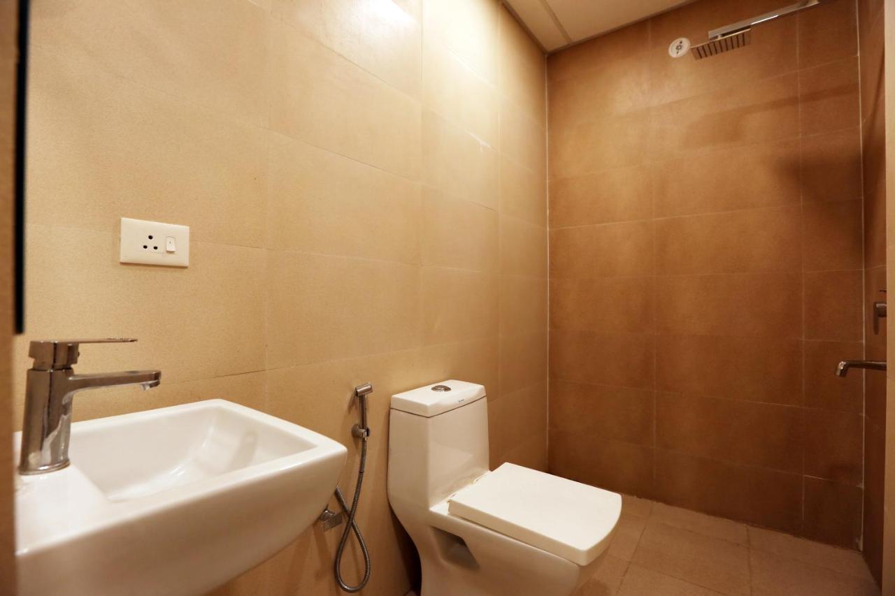 Hotel Classic Plaza At Delhi Airport New Delhi Bagian luar foto