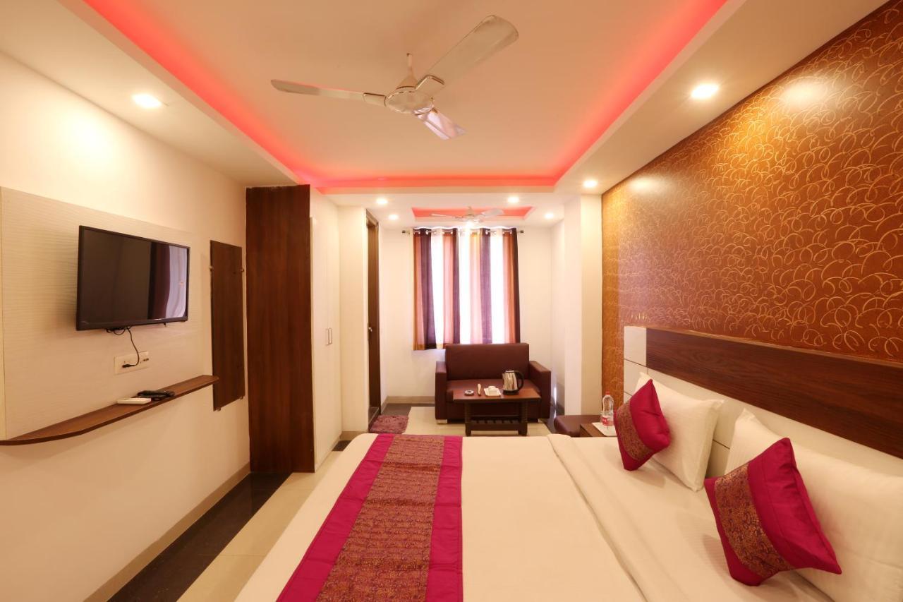 Hotel Classic Plaza At Delhi Airport New Delhi Bagian luar foto