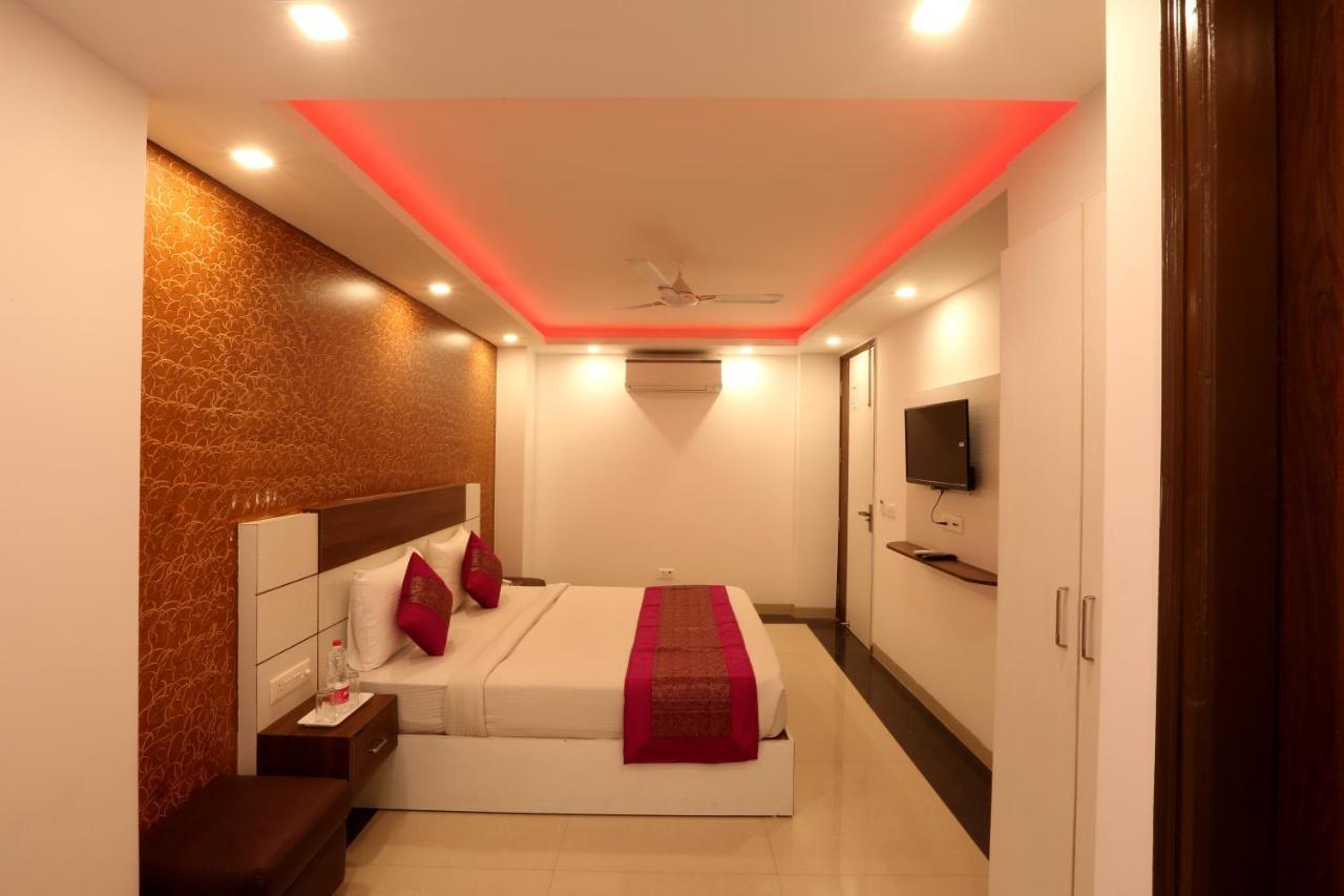 Hotel Classic Plaza At Delhi Airport New Delhi Bagian luar foto